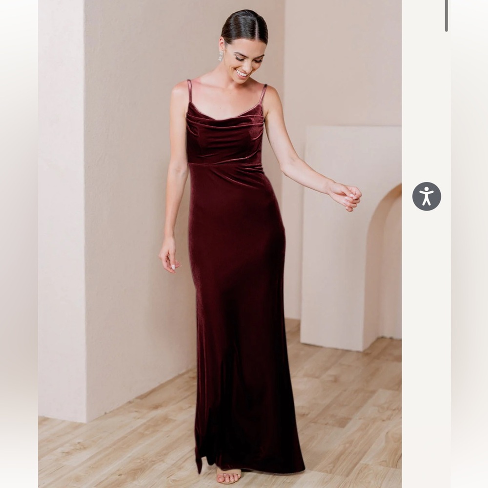 Revelry Skye Velvet Dress in Rust with tags! Size 4